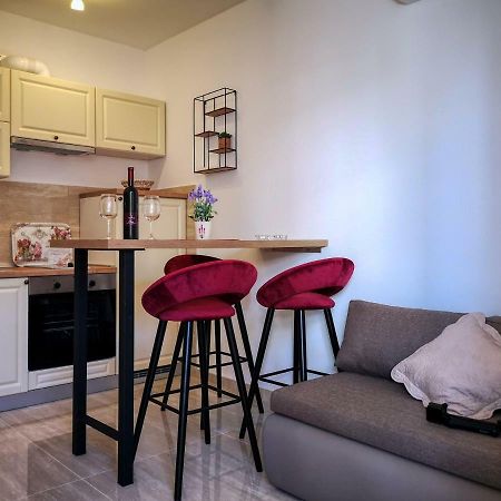 Apartman Ante Сукошан Екстер'єр фото