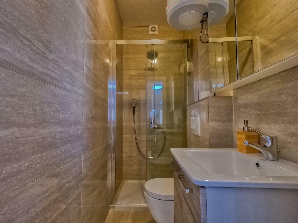 Apartman Ante Сукошан Екстер'єр фото